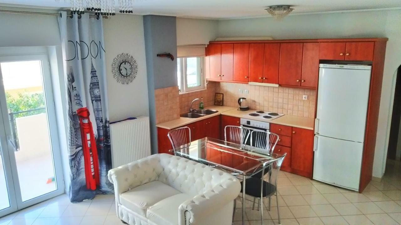Apartment Loutraki Bagian luar foto